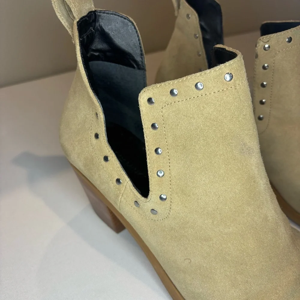 REBECCA MINKOFF Suede‎ Tan Booties with Small Heel and Stud Accent Size 10